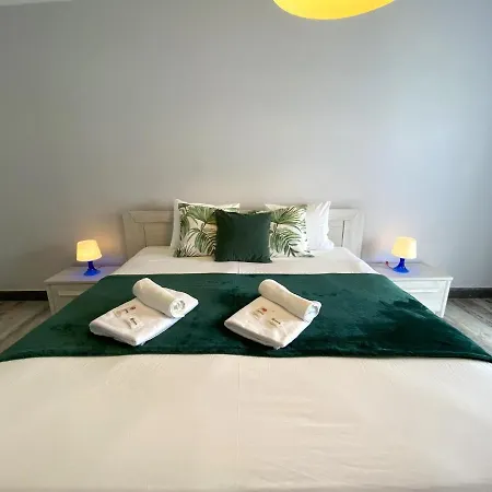 Ocean Breeze 2 By Homing Apartment *