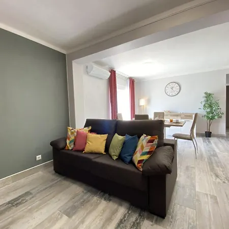 Ocean Breeze 2 By Homing Apartment